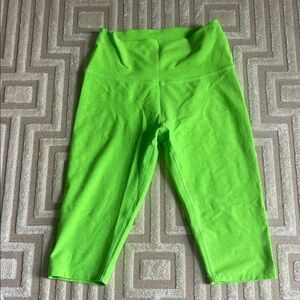Beyond Yoga, buttery soft capri leggings